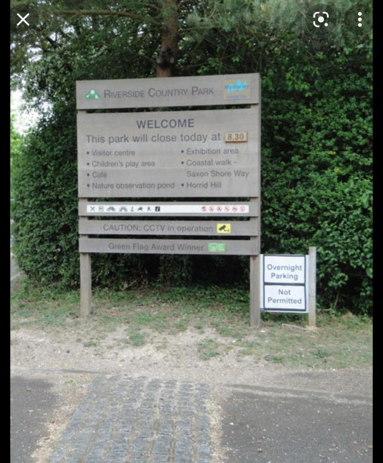 Strand Beach View House Gillingham  Esterno foto
